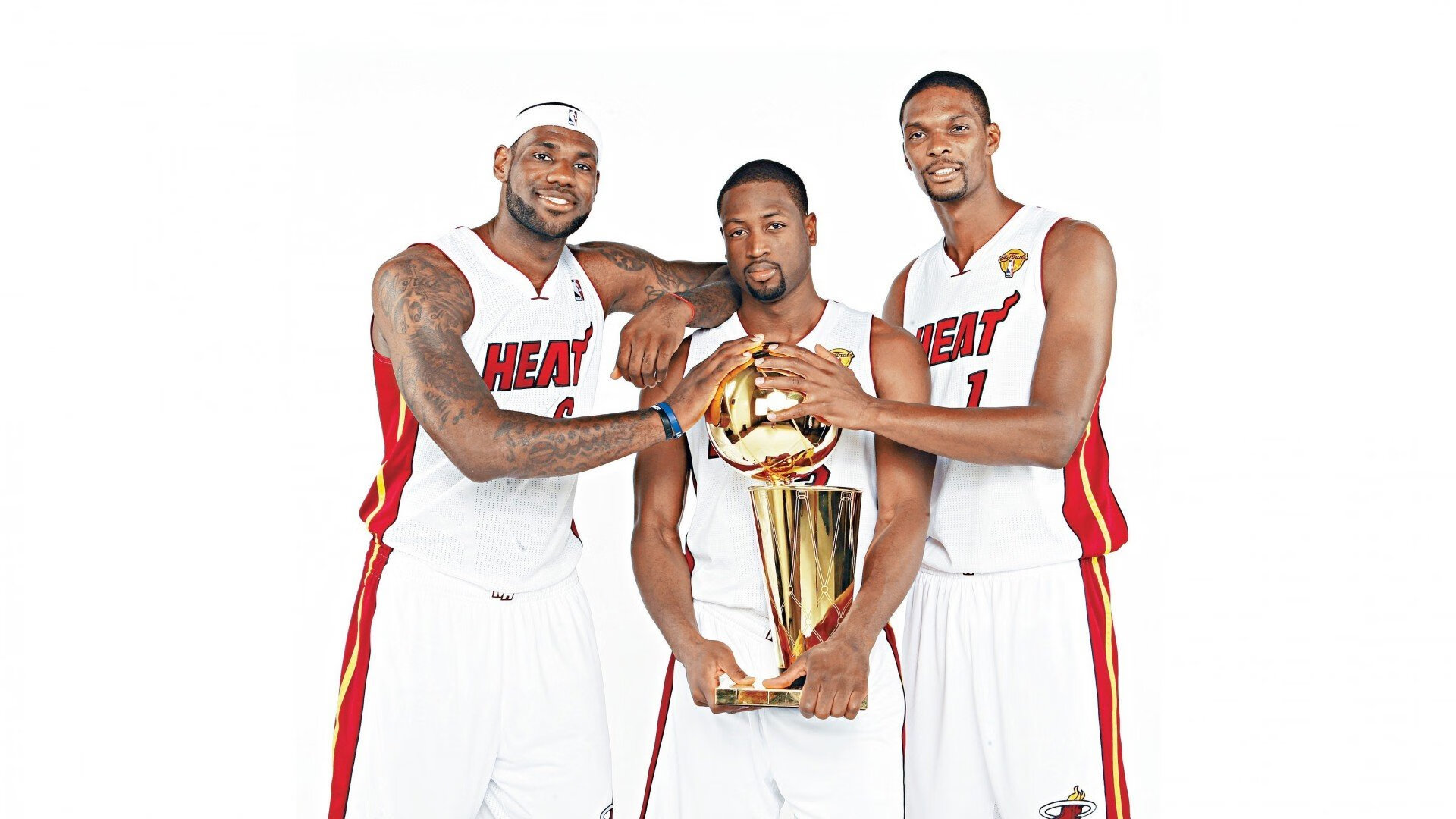 2026世界杯之夜，莱万关键回合不手软，一个老将与时间的终极对决